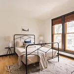 Stay Portland Collection - Scandinavian Loft - Local Espresso & Boutiques
