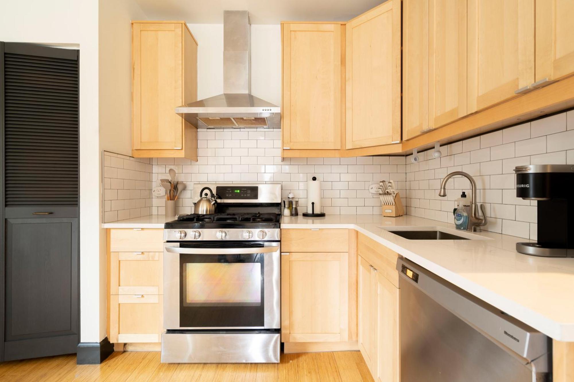 Collection - Scandinavian Loft - Local Espresso & Boutiques Holiday home Portland